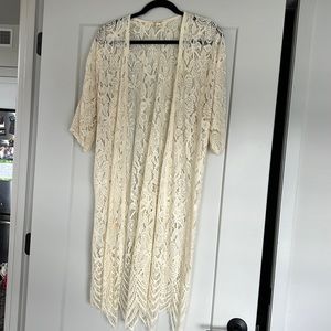 Ivory lace kimono - M